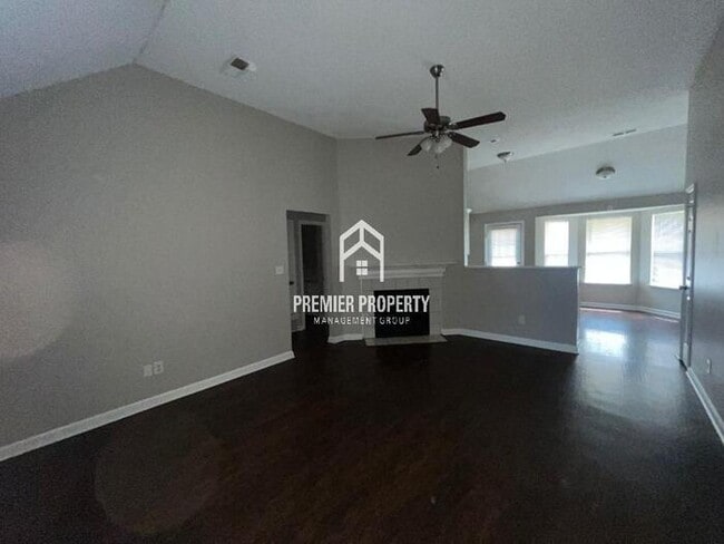 7071 Anisetree Dr in Cordova, TN - Building Photo - Building Photo