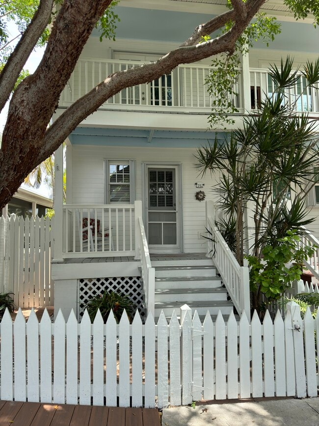 property at 75 Golf Club Dr