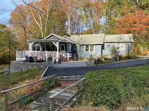 14 Club Dr in New Milford, CT - Building Photo - Building Photo