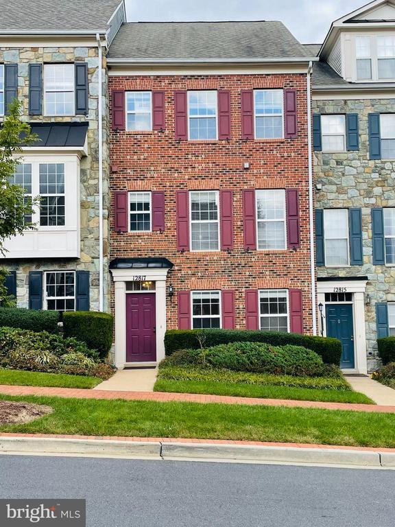 property at 12817 Clarks Crossing Dr