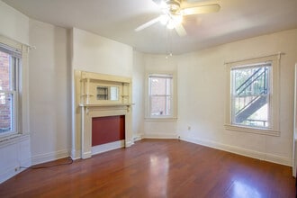 523 Jeanette St, Unit 1 in Pittsburgh, PA - Building Photo - Building Photo