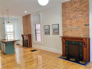 58 Tracy St in Buffalo, NY - Building Photo - Building Photo
