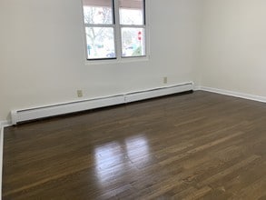 Omni Apartments in Bergenfield, NJ - Building Photo - Building Photo