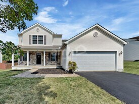 2271 Landcrest Dr in Lancaster, OH - Building Photo