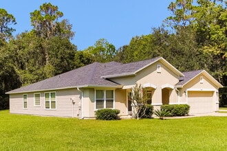 7114 Tarpon Ct in Fleming Island, FL - Foto de edificio - Building Photo