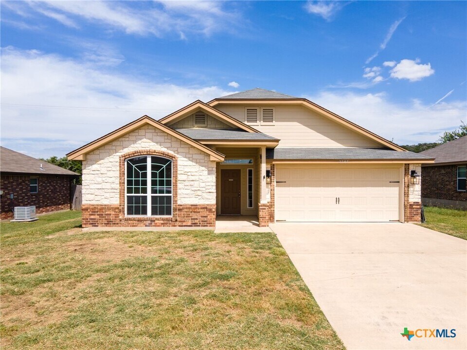 2707 Montague County Dr in Killeen, TX - Building Photo