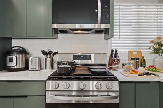 5624 Raber St in Los Angeles, CA - Foto de edificio - Building Photo