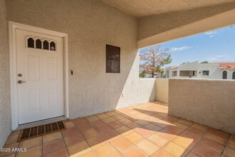 850 S River Dr in Tempe, AZ - Building Photo - Building Photo