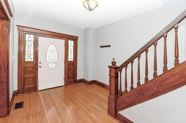 2428 Robertson Ave in Norwood, OH - Building Photo - Building Photo