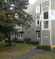 1410 Whitney Ave, Unit D1