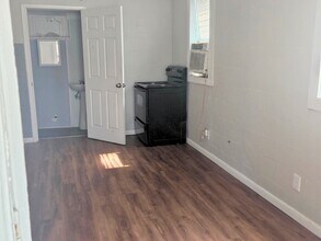 8215 Stoner Rd in Riverview, FL - Building Photo - Building Photo