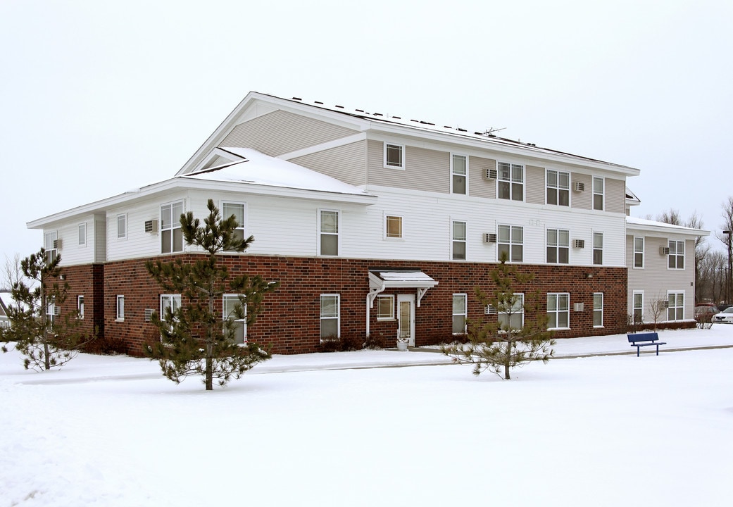 Delano Commons in Delano, MN - Building Photo