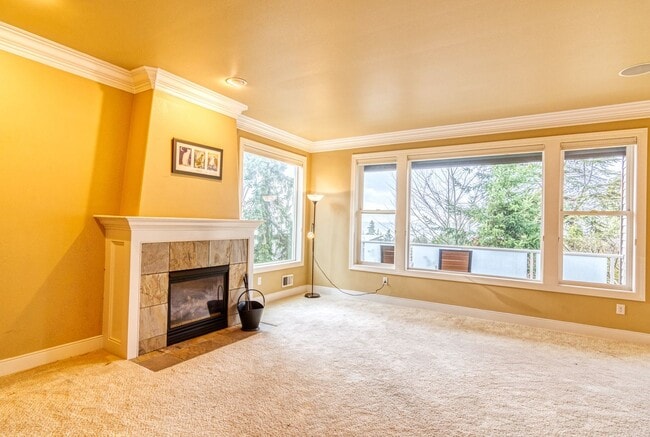 11301 NE 68th St in Kirkland, WA - Foto de edificio - Building Photo