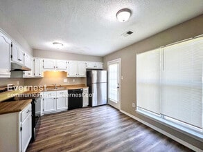 7421 Cliffwood Dr in Horn Lake, MS - Foto de edificio - Building Photo