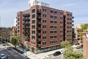 The Carmen in Chicago, IL - Building Photo