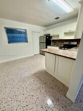 1143 NW 32nd Ave in Miami, FL - Building Photo - Building Photo