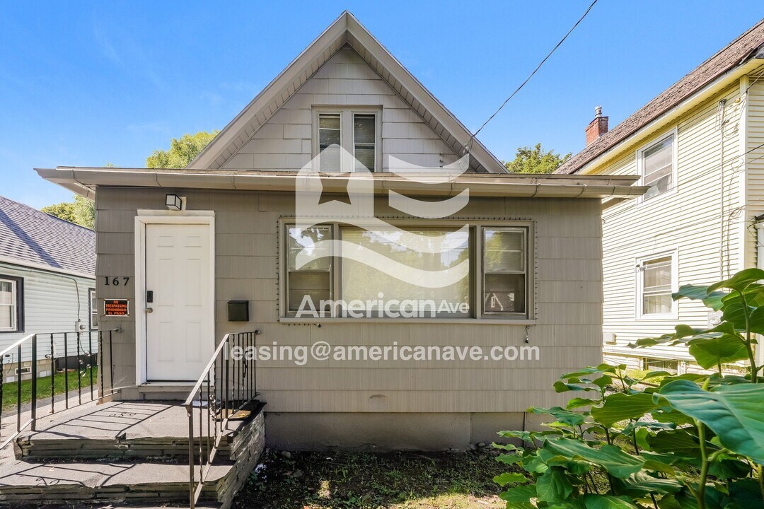 167 5th St in Rochester, NY - Building Photo
