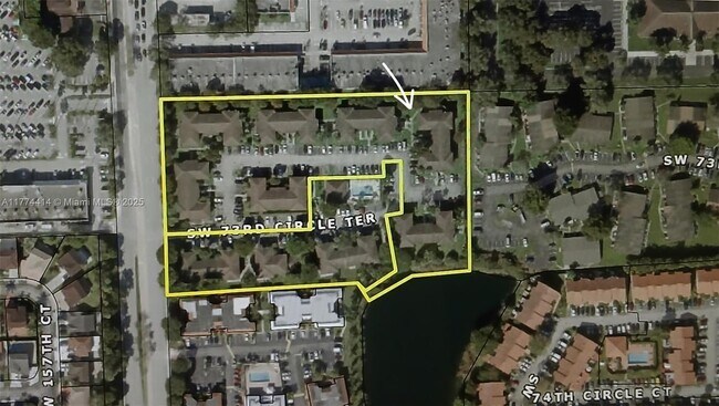 15659 SW 73rd Cir Terrace in Miami, FL - Building Photo - Building Photo