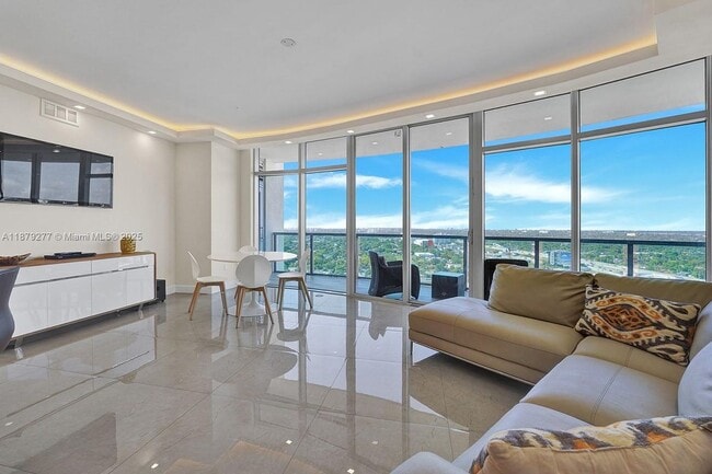 3301 NE 1st Ave in Miami, FL - Building Photo - Building Photo