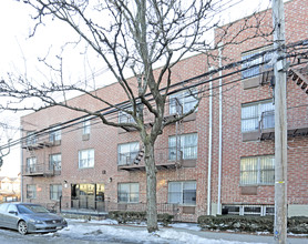 38-01 112th St in Flushing, NY - Building Photo - Building Photo