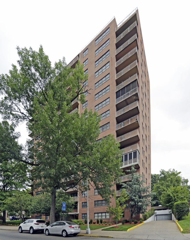 The Towers at Passaic Park