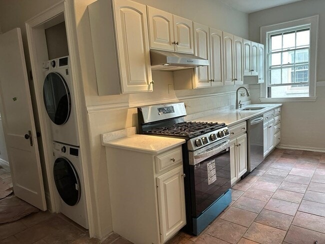 67 Green St in Brookline, MA - Building Photo - Building Photo