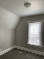 114 W Taber St in Fort Wayne, IN - Building Photo