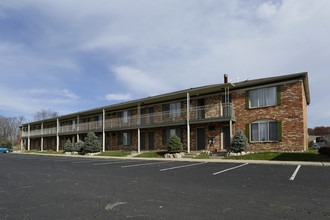 Davis Creek Apartments in Portage, MI - Foto de edificio - Building Photo