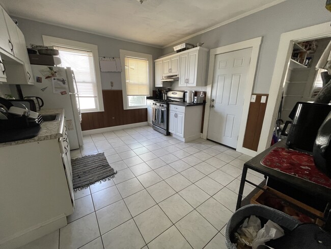 11 Parsons St, Unit 2