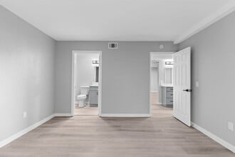 8101 Larson Ave in Garden Grove, CA - Building Photo - Building Photo