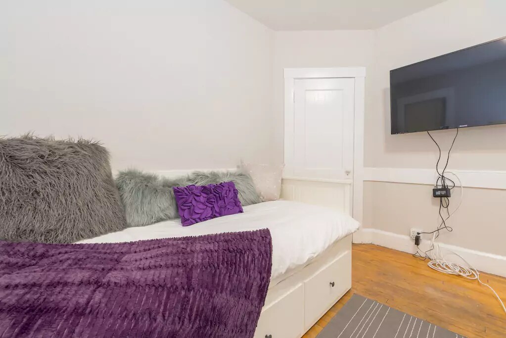 161 Endicott St, Unit 2R in Boston, MA - Foto de edificio