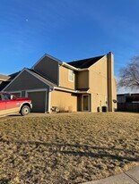 5623 NW 66th Terrace in Kansas City, MO - Building Photo