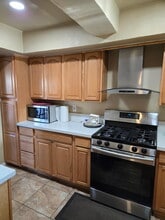 4876 Rollingwood Cir in Las Vegas, NV - Building Photo - Building Photo