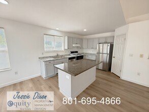 108 W Oaks Dr in Ogden, UT - Building Photo - Building Photo