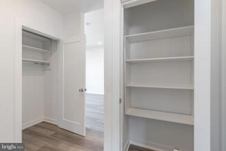 710 N 16th St, Unit 204 in Philadelphia, PA - Foto de edificio - Building Photo