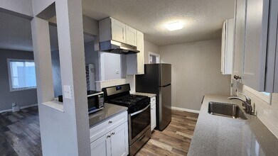 712 Gateway Dr in Vallejo, CA - Building Photo - Building Photo