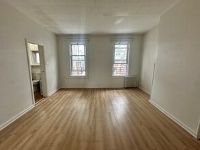 87 TERRACE Ave in Jersey City, NJ - Building Photo - Building Photo