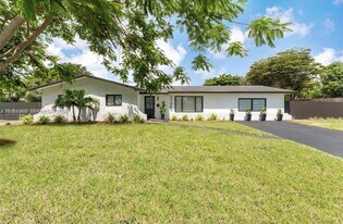 11640 SW 99th Ct in Miami, FL - Building Photo