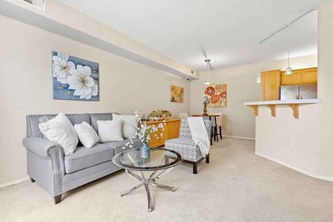 property at 3343 Midtown Pl