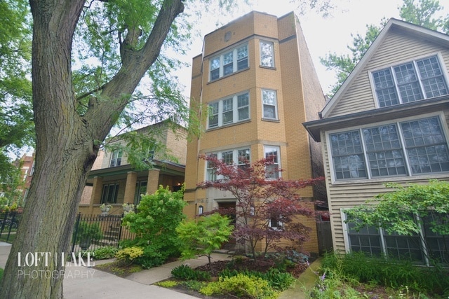 1707 W Winona St, Unit 1