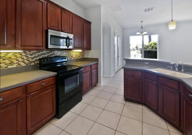 3583 Old Village Dr in Orange Park, FL - Foto de edificio - Building Photo