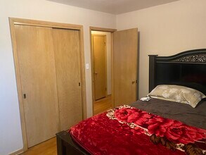 3536 N 85th St, Unit UPPER DUPLEX in Milwaukee, WI - Foto de edificio - Building Photo