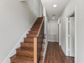 8260 Laflin Ln in Dallas, TX - Building Photo - Building Photo