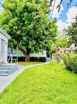 534 SW 6th Ct in Miami, FL - Building Photo