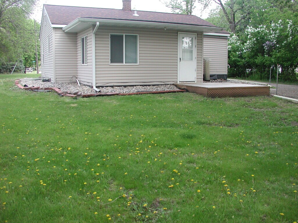 402 Wolfe Ave Rentals in Montevideo, MN
