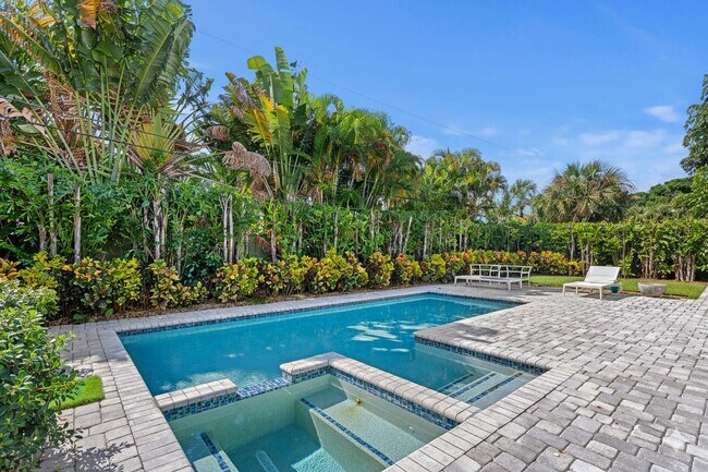 200 Ellamar Rd in West Palm Beach, FL - Building Photo - Building Photo