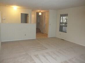 18481 Song Sparrow Ct in Penn Valley, CA - Building Photo - Building Photo