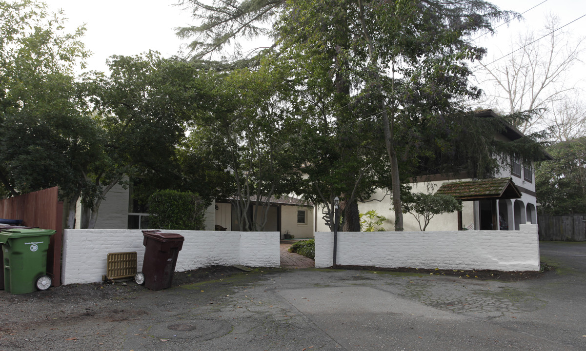 Casa Walnut in Lafayette, CA - Foto de edificio