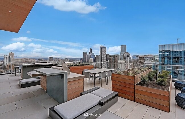 1808 Minor Ave, Unit 2307 in Seattle, WA - Foto de edificio - Building Photo