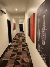 2105 Eastern Ave, Unit Studio Apartment in Baltimore, MD - Foto de edificio - Building Photo